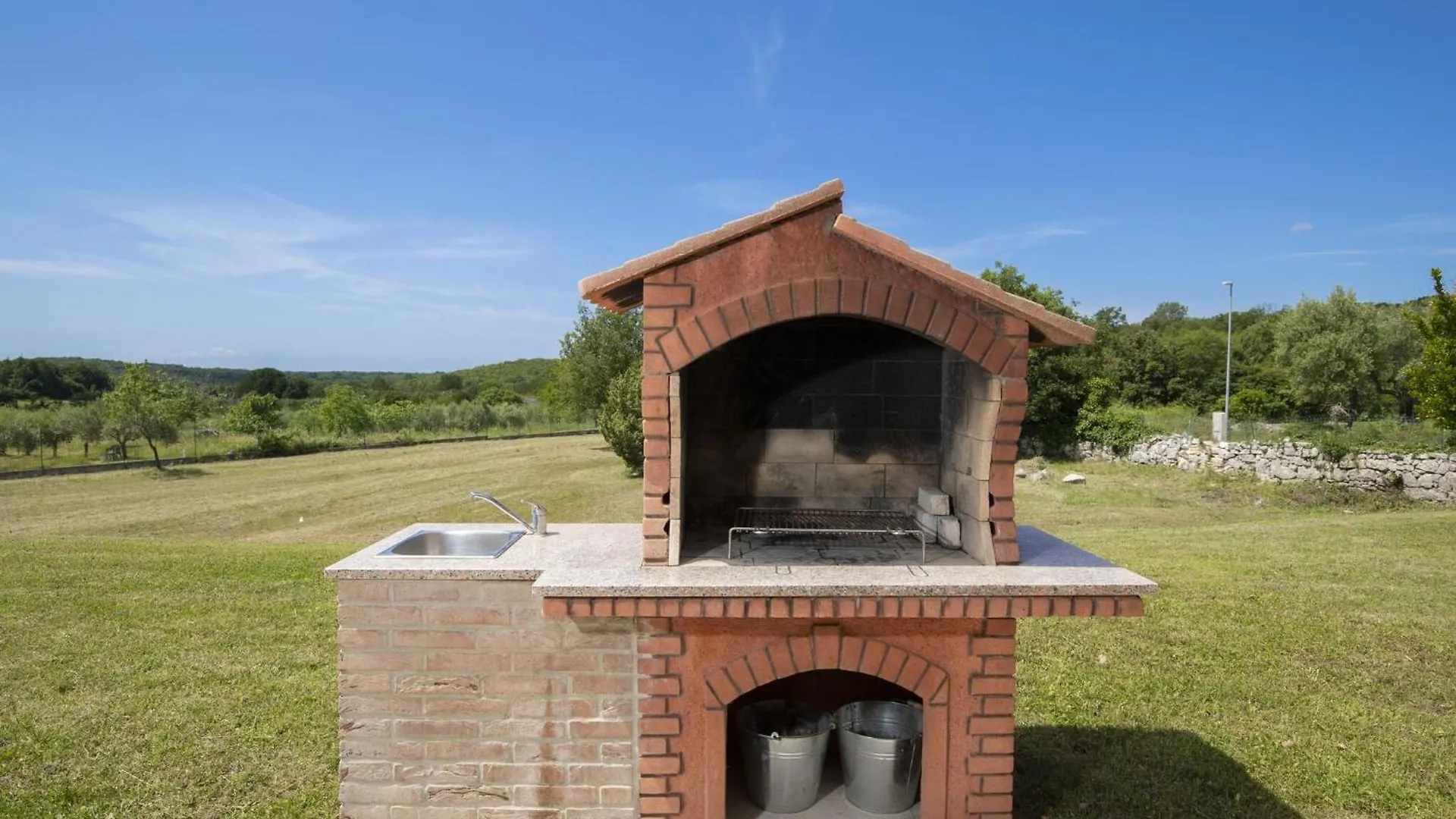 Attractive Villa In Sorici With Swimming Pool